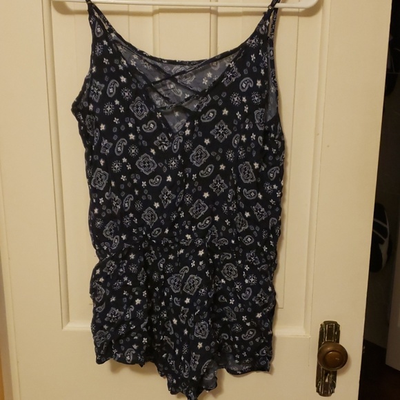 Patterned romper - Picture 2 of 2